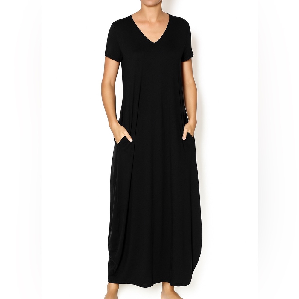 Elegant Black V-Neck maxi Dress with pockets New*
